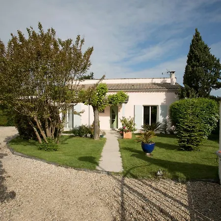Holiday home Proche De Bordeaux Et Saint Emilion, Maison Au Calme Avec Grand Jardin *