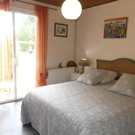 Proche De Bordeaux Et Saint Emilion, Maison Au Calme Avec Grand Jardin Ferienhaus