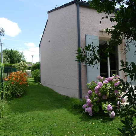 Proche De Bordeaux Et Saint Emilion, Maison Au Calme Avec Grand Jardin * Salleboeuf